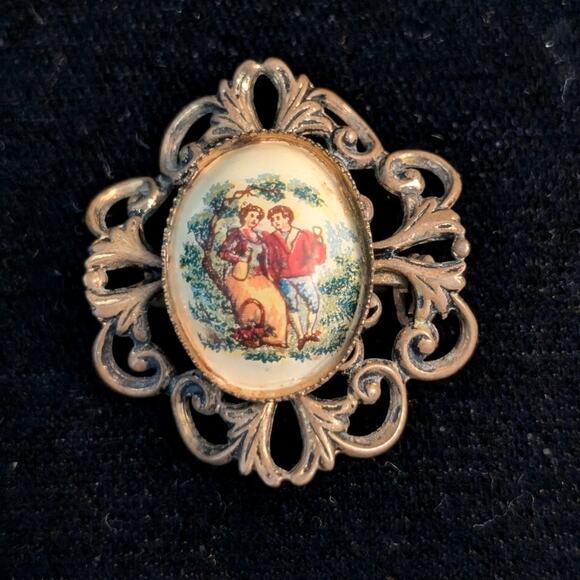 Vintage Courtship Antiqued Gold Tone Brooch - Picture 1 of 5